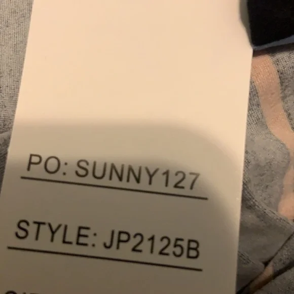 Yesssssss Rainbow Jumper - Picture 5 of 9